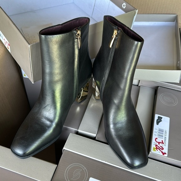 Franco Sarto Tiera Bootie - Picture 7 of 7